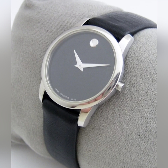 ***Brand New***  Movado Classic Museum Quartz Black Dial Ladies Watch - Picture 7 of 13